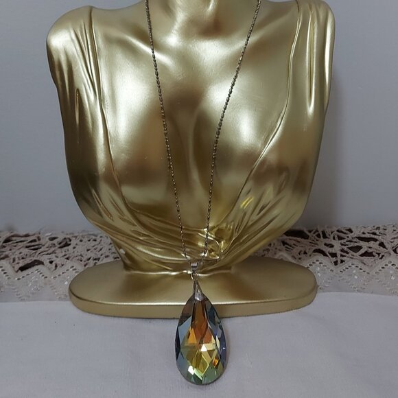 Swarovski Large Crystal Teardrop Necklace on 18 KGP Chain. - Picture 1 of 5